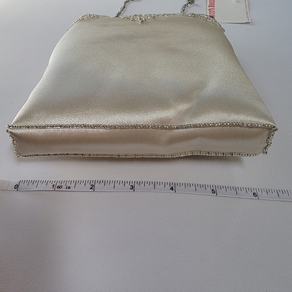 NWT Frame Satin Beaded Kiss Clasp Bag - Picture 7 of 11